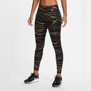 Nike Icon Clash Mid Rise Running Legging Size L